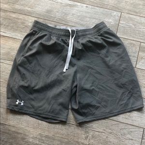 Gray men’s loose fit workout shorts